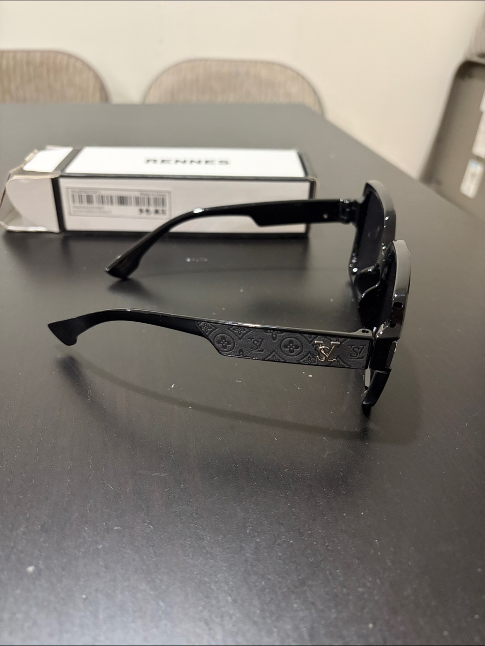 LV Monogram Accent Black Square Sunglasses Brand New! - Picture 4 of 7